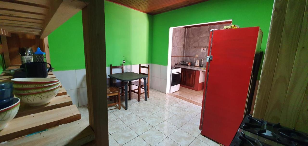 Hospedaje Jose Gorgues Puerto Iguazú Extérieur photo