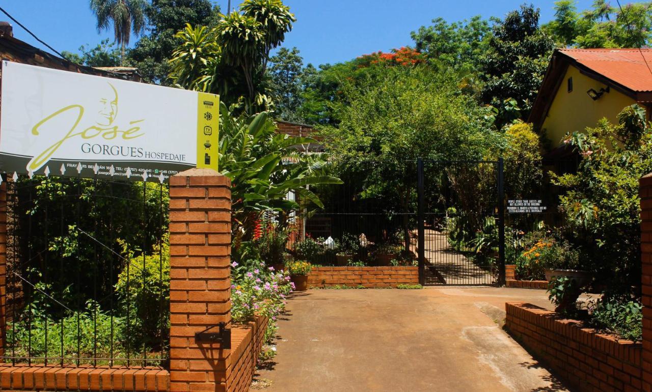Hospedaje Jose Gorgues Puerto Iguazú Extérieur photo