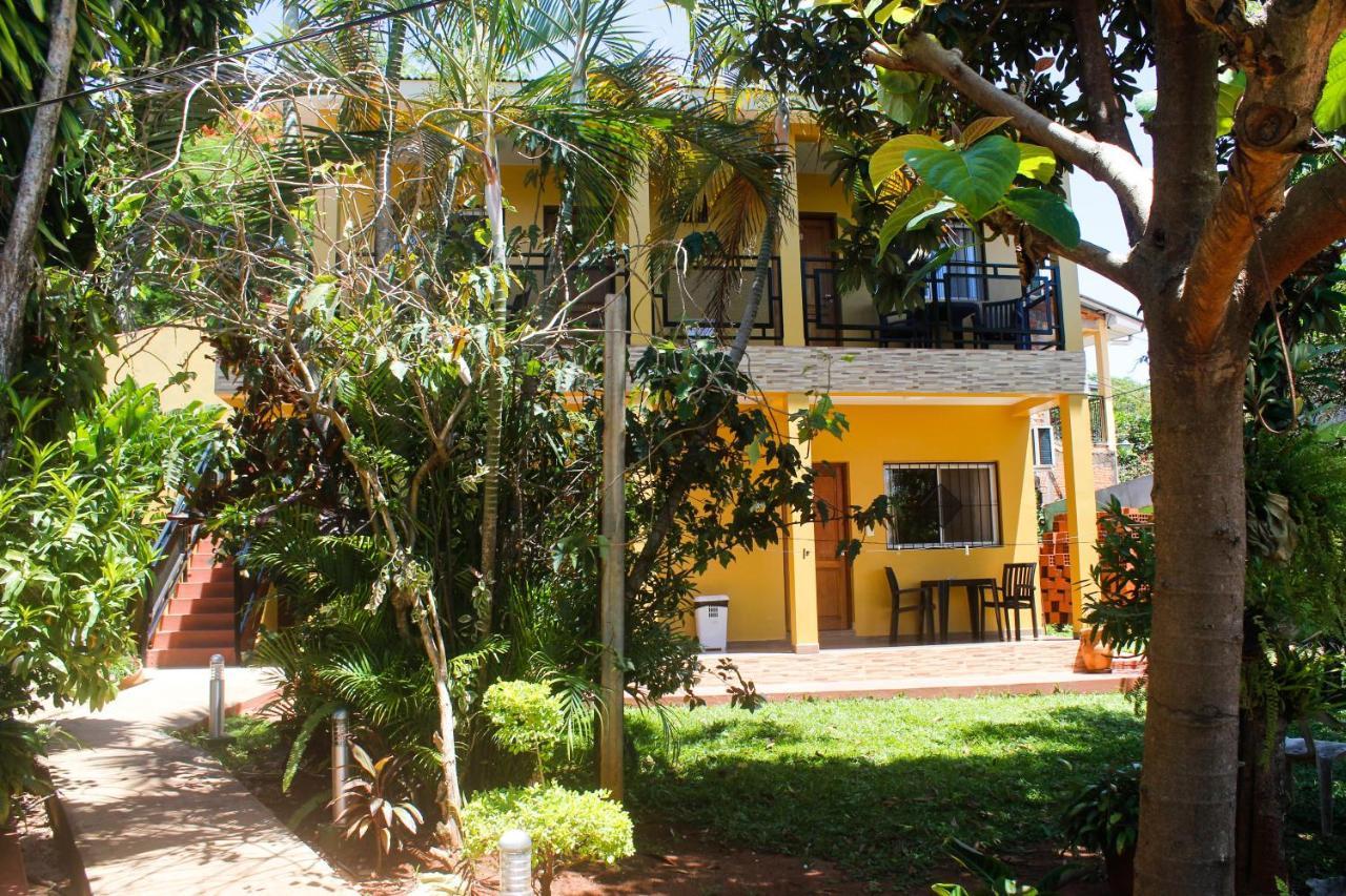 Hospedaje Jose Gorgues Puerto Iguazú Extérieur photo